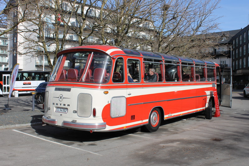 Evobus' Setra S12 cafébus fra 1966 havde traditionen tro mange gæster.