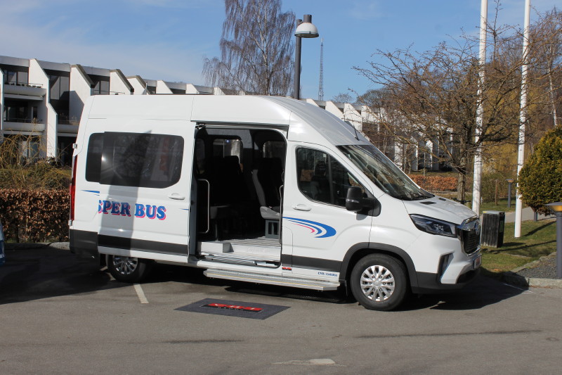 VBI har opbygget og leveret denne elektriske Maxus-liftbus til Jesper Bus, Ærø Turistfart.