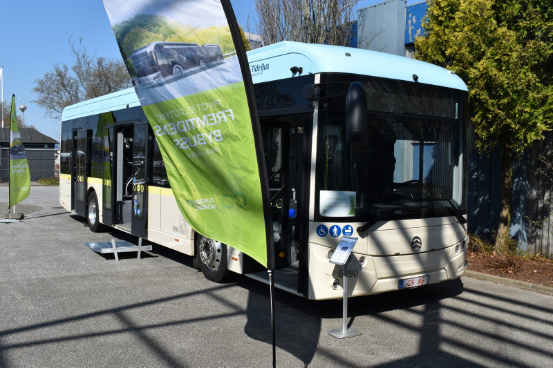Ny udstiller var Eurobus Nordic i Porsgrunn i Norge, der har leveret de efterhånden mange Golden Dragon-bybusser i Danmark. Her en af dem til Tide Bus i Aalborg.