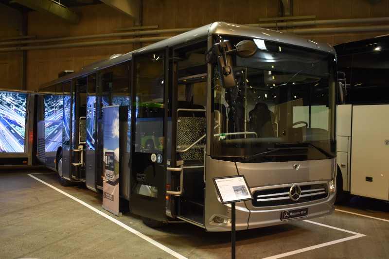 Daimler Buses viste bl.a. den nye korte 10,7-meter udgave af Mercedes-Benz Intouro, der også fås som brændstofbesparende hybridbus.
