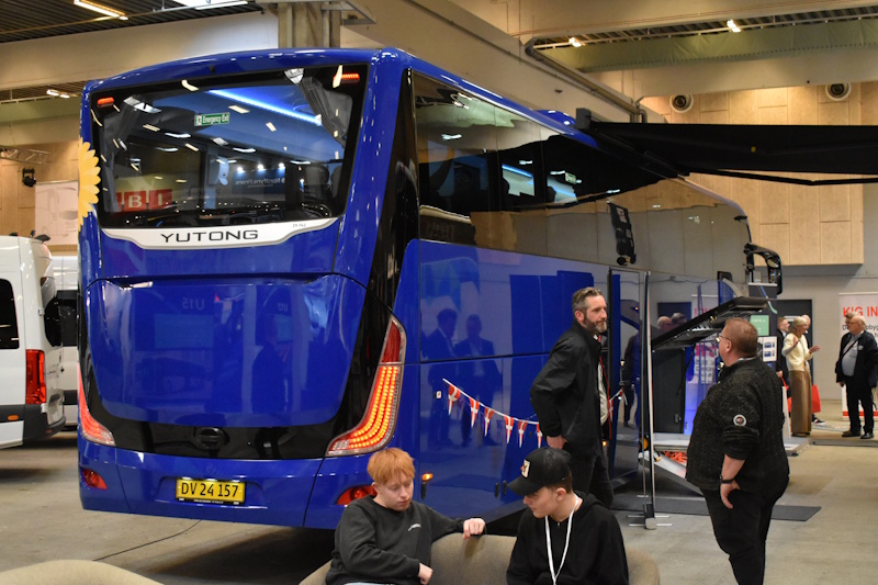 YES-EU Denmark A/S udstillede en af de nye elektriske børnehavebusser til Københavns Kommune. Bygget af Yutong i Kina, og indrettet af Dansk Bus Reparation i Tørring.